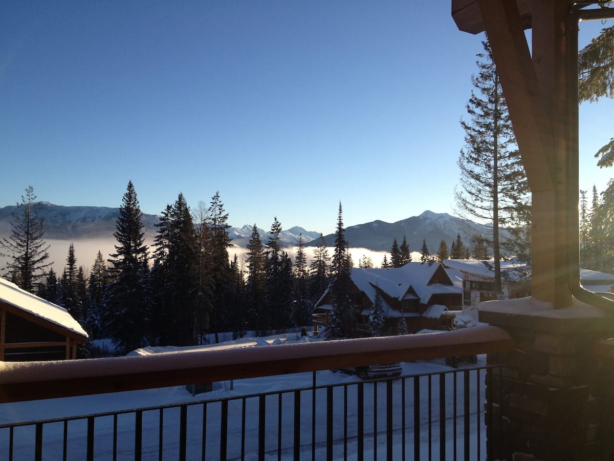 Kicking Horse Chalet — photograph 10